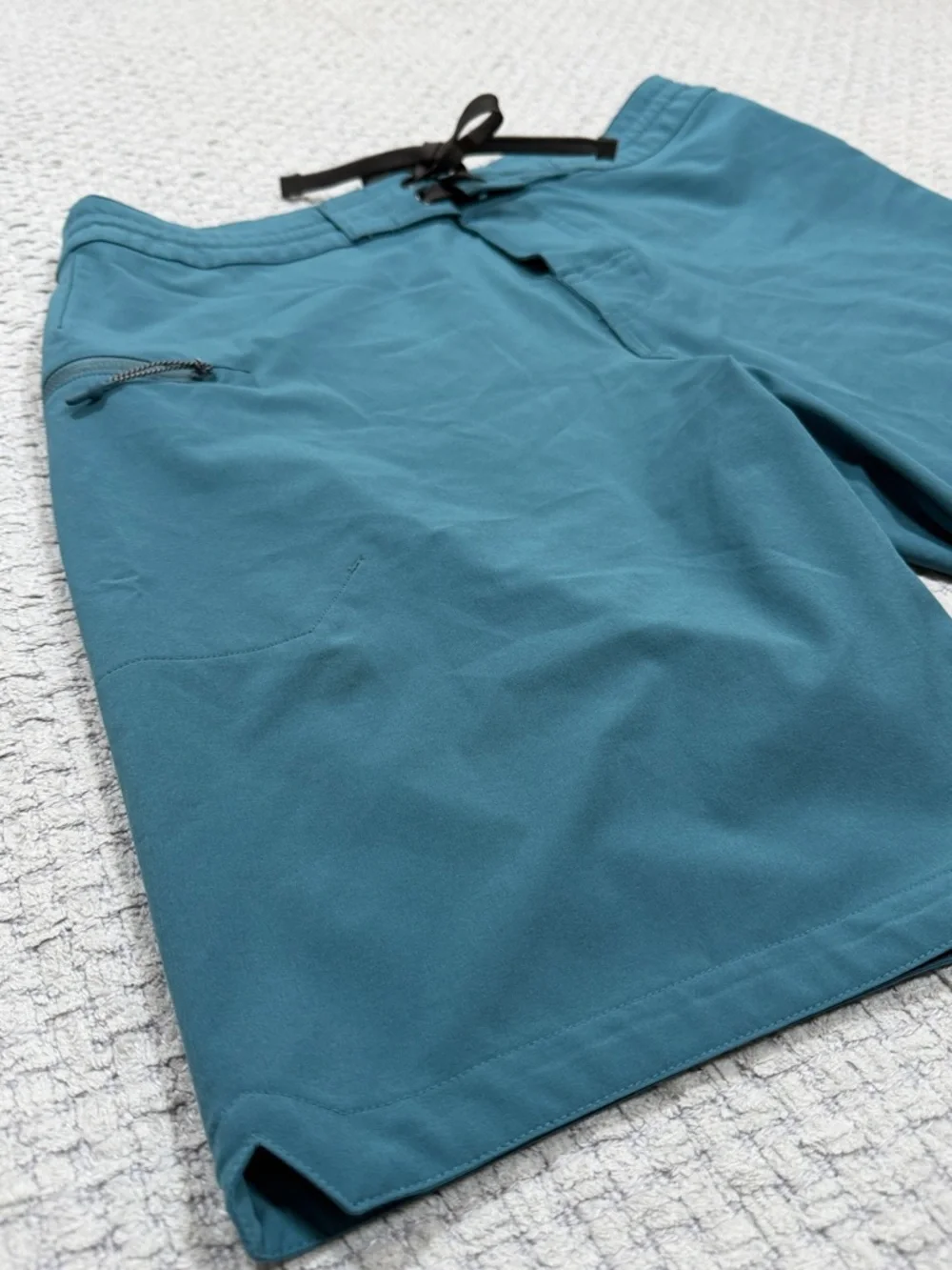 Men’s Prana Fenton Boardshort Catalina Blue Black Logo & Ties Size Large